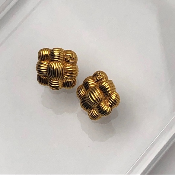 VTG 80s FENDI ETRUSCAN BASKETWEAVE LOGO EARRINGS - Picture 7 of 10
